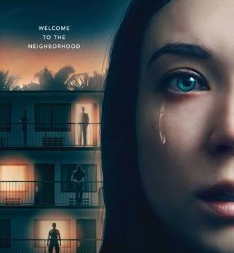 Девушка из первой квартиры