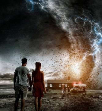 Шторм выходит на берег