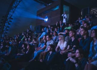 В мае начнёт работу летний кинотеатр Музея «Гараж»