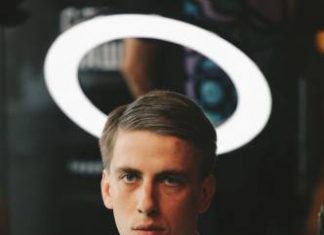 Александр Паль играет главную роль в новом фильме Михаила Сегала