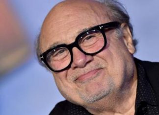 Дэнни ДеВито отправится в «Особняк с привидениями»