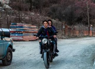 Европейская киноакадемия наградила фильм Киры Коваленко «Разжимая кулаки»