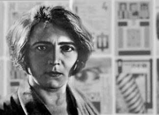 В «Золотой коллекции неигрового кино» – фильм «К.Ш.Э», снятый первой советской женщиной-режиссером Эсфирь Шуб