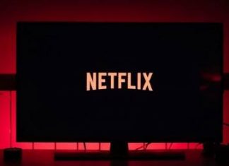 Netflix приостанавливает работу в России